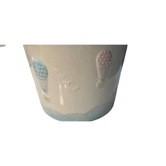 Made in Italy High-gloss Ceramic Planter with Air Balloons & Birds 8 1/4" - Picture 6 of 10